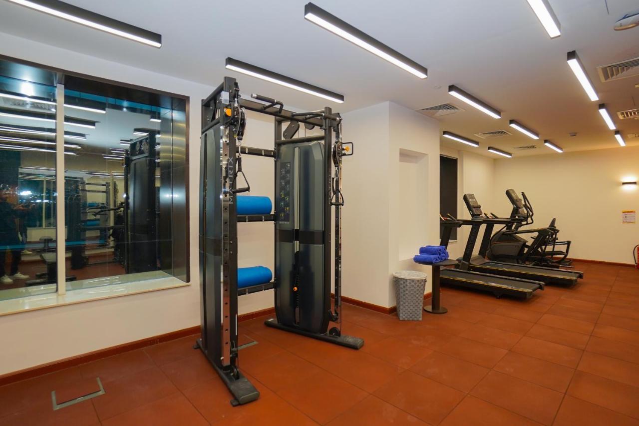 The Grand Lux Hotel Ad Dawhah Esterno foto The gym at the Embassy of the United States in Warsaw